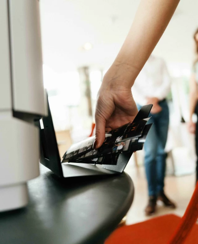 Count to three.... and done!!! it's that easy 😜⁠
⁠
⁠
#birthdayparty #events #event #party #photobooth #smile #camera #photoboothplezier #huren #herinneringen #partypicature #selfie ⁠